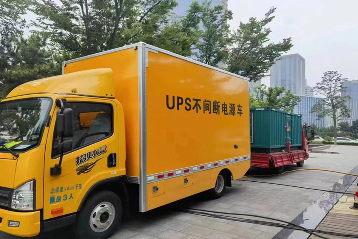 东西湖发电机租赁施工现场