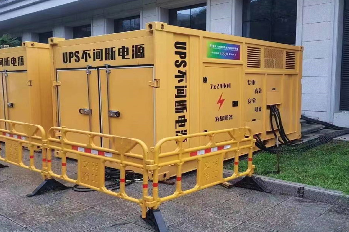东西湖发电机租赁施工现场